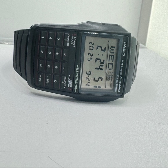 Casio Men Calculator Watch
Rubber Plastic 
Black 
Data bank - Picture 10 of 13